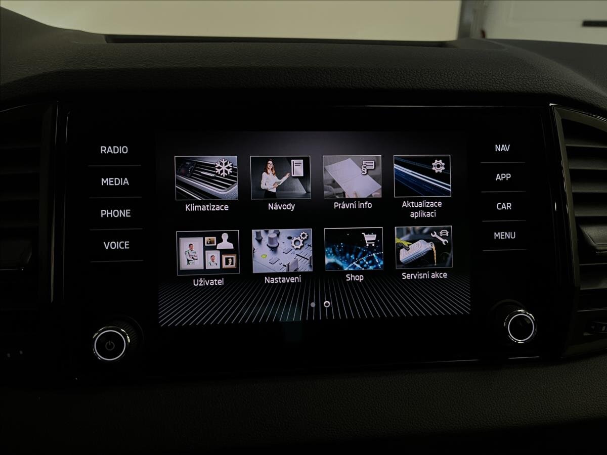 Škoda Karoq SUV / Terénní 1,5 l 110 kw