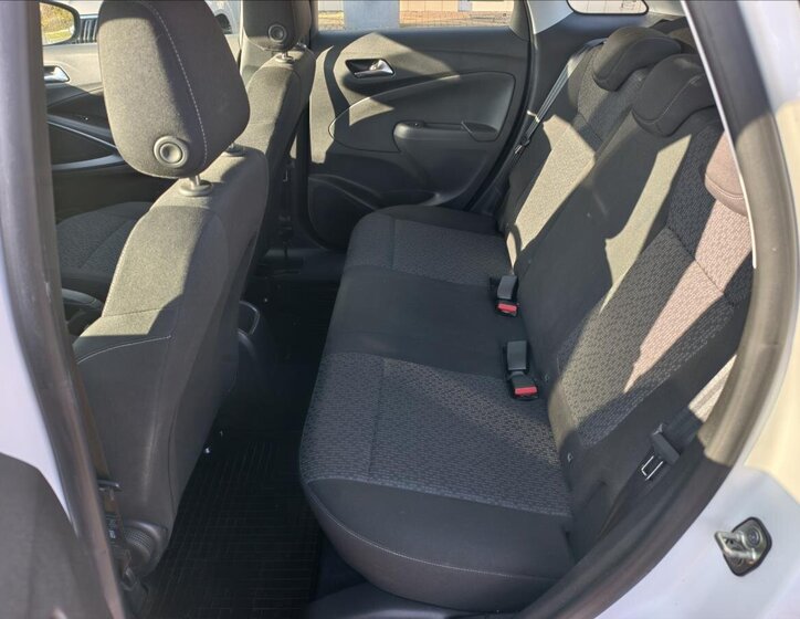 Opel Crossland SUV 1,2 l 60 kw