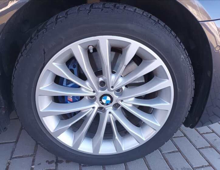 BMW Řada 5 Kombi 2,0 l 140 kw