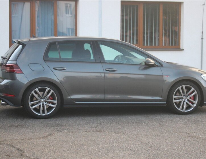 Volkswagen Golf Hatchback 2,0 l 180 kw