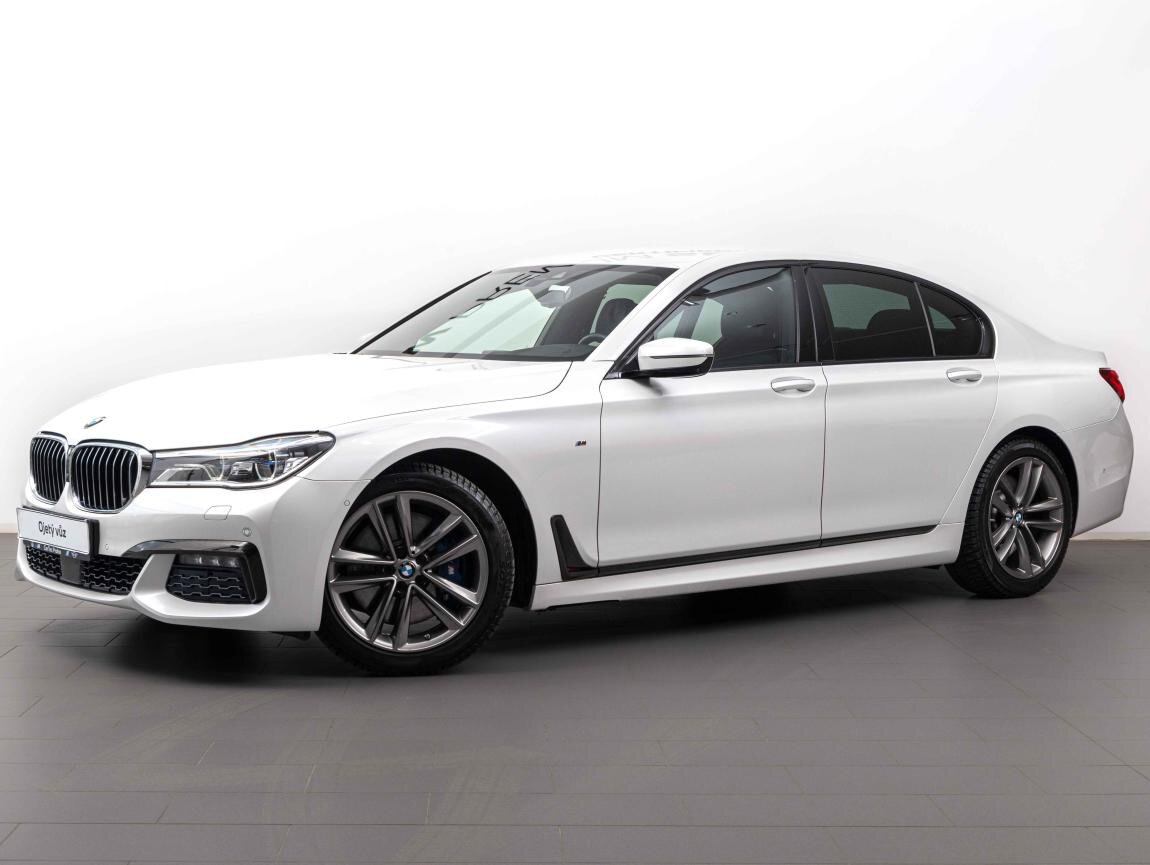 BMW Řada 7 Sedan 4,4 l 330 kw