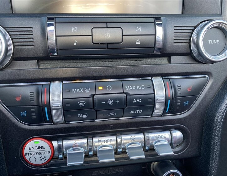 Ford Mustang Kabriolet 2,3 l 233 kw