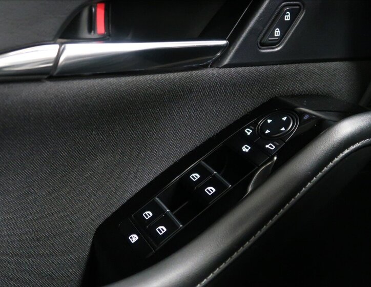 Mazda CX-30 SUV / Terénní 2,0 l 90 kw