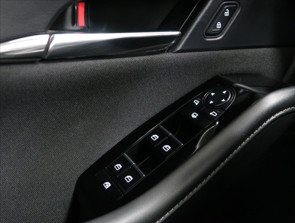 Mazda CX-30 SUV / Terénní 2,0 l 90 kw