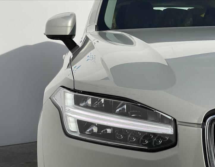 Volvo XC90 19
