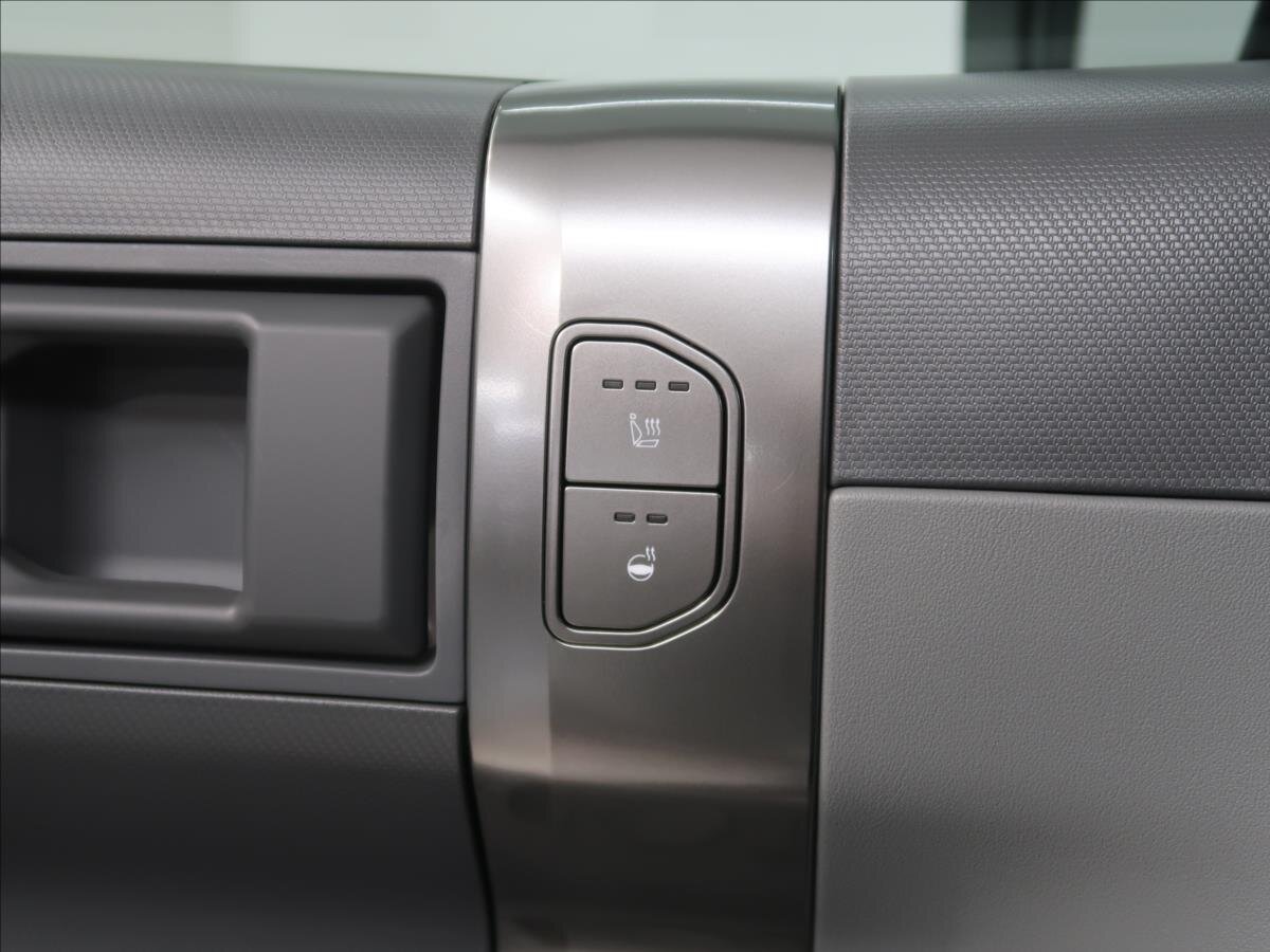 KIA EV3 SUV / Terénní 0,0 150 kw