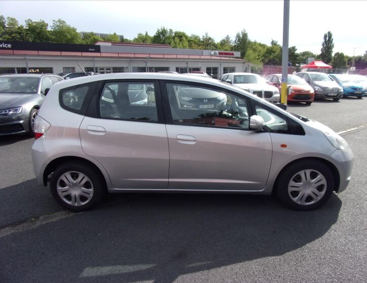 Honda Jazz Hatchback 1,2 l 66 kw