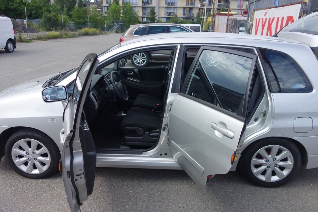Suzuki Ignis Hatchback 1,6 l 78 kw