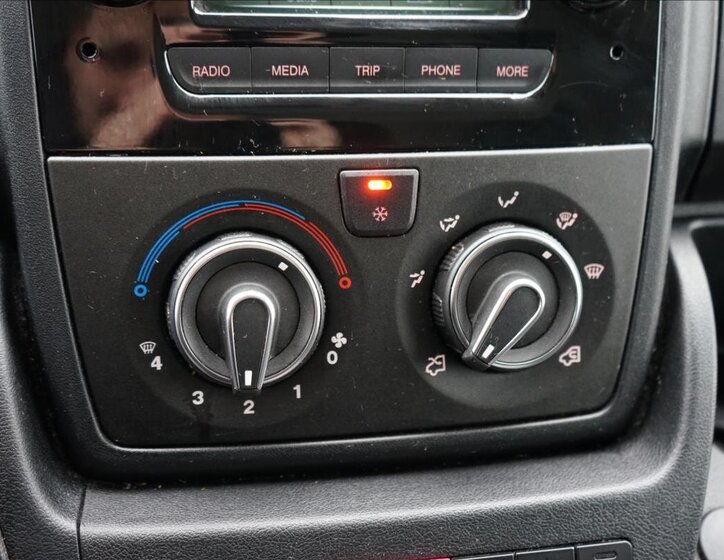 Peugeot Boxer Skříň 2,2 l 96 kw