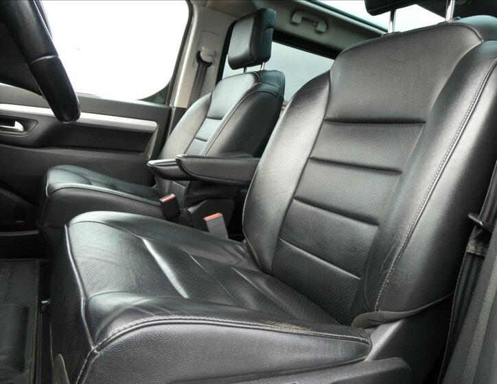 Peugeot Traveller MPV 2,0 l 130 kw