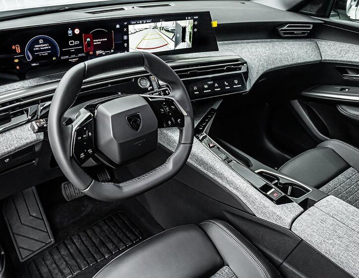 Peugeot 5008 SUV 1,2 l 0