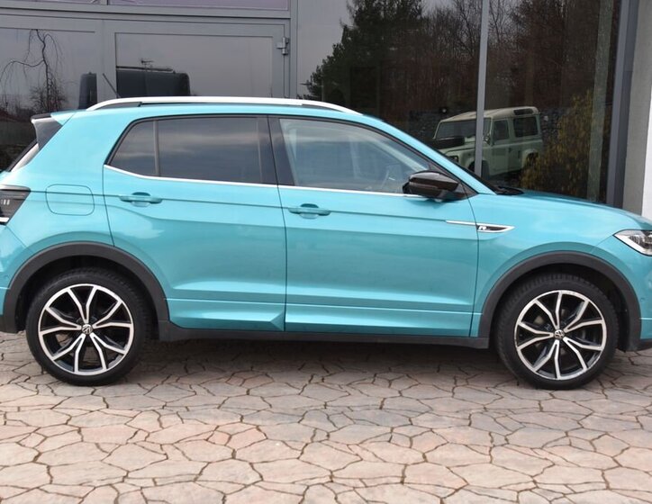 Volkswagen T-Cross SUV / Terénní 1,5 l 110 kw