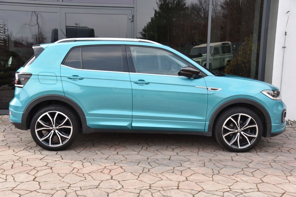 Volkswagen T-Cross SUV / Terénní 1,5 l 110 kw