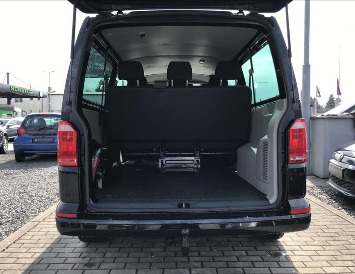 Volkswagen Transporter Kombi 2,0 l 110 kw