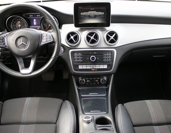 Mercedes-Benz CLA Kombi 1,5 l 80 kw
