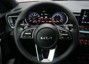 KIA XCeed 12