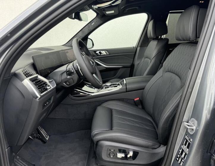 BMW X7 SUV 3,0 l 280 kw