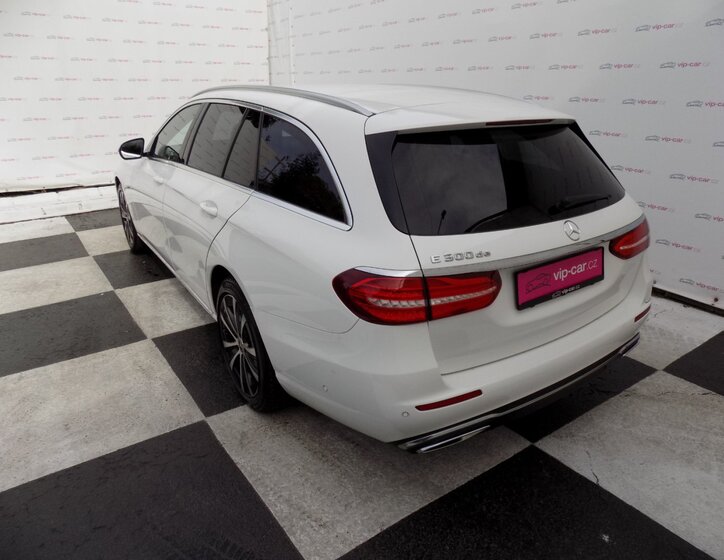 Mercedes-Benz Třídy E 3