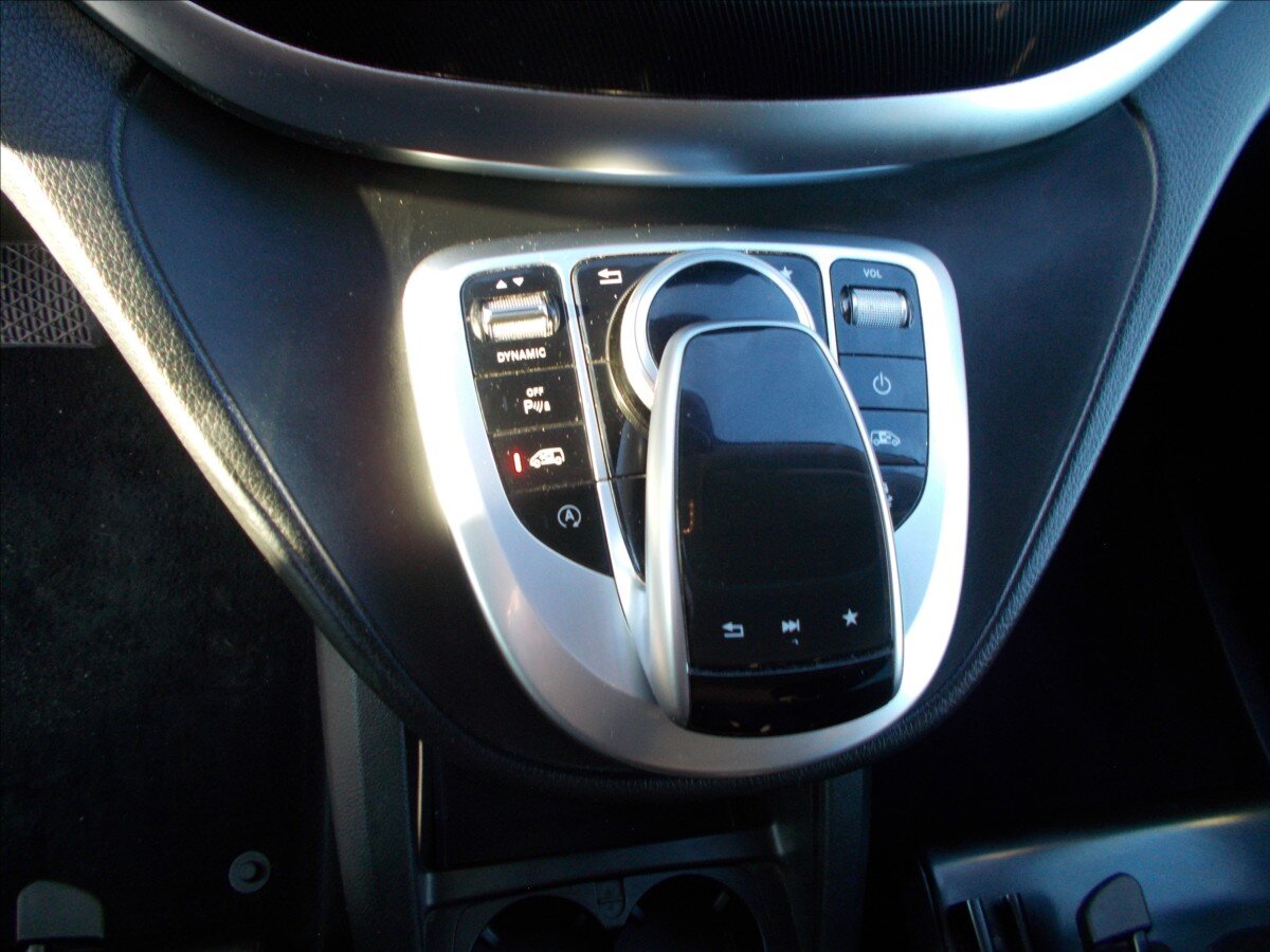 Mercedes-Benz Třídy V MPV 2,1 l 140 kw