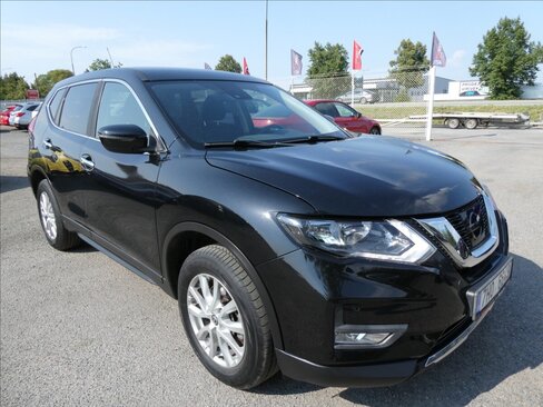 Nissan X-Trail SUV / Terénní 2,0 l 130 kw