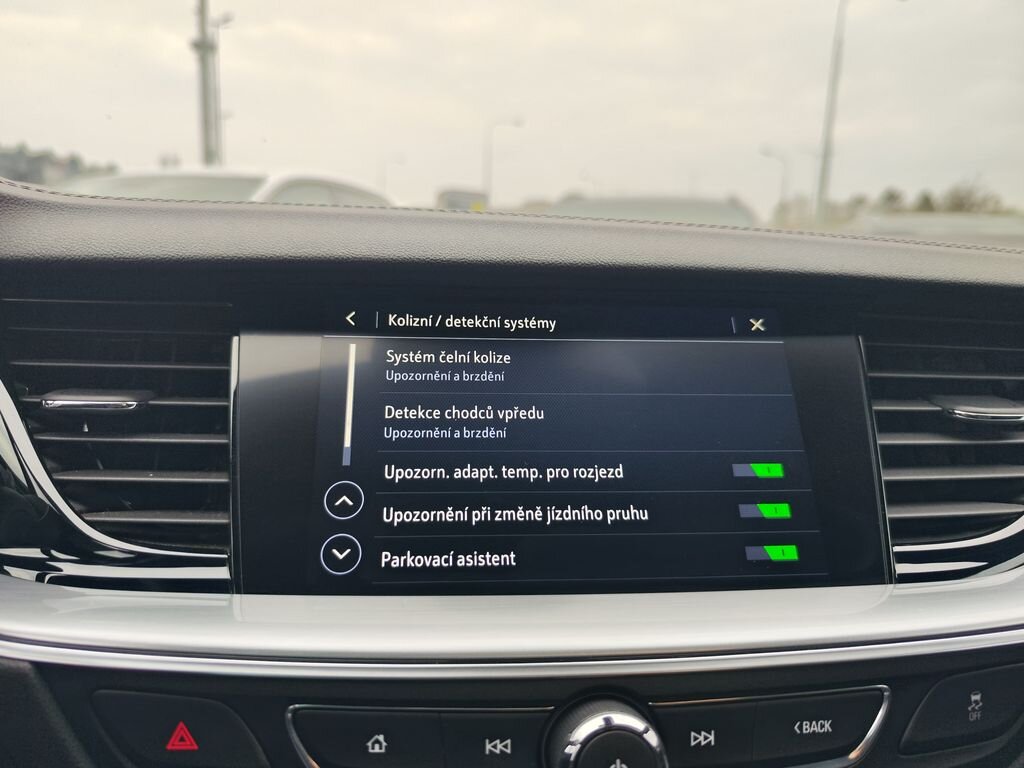 Opel Insignia Kombi 2,0 l 128 kw