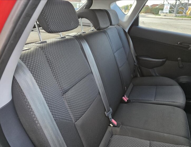 Hyundai i30 Hatchback 1,4 l 77 kw