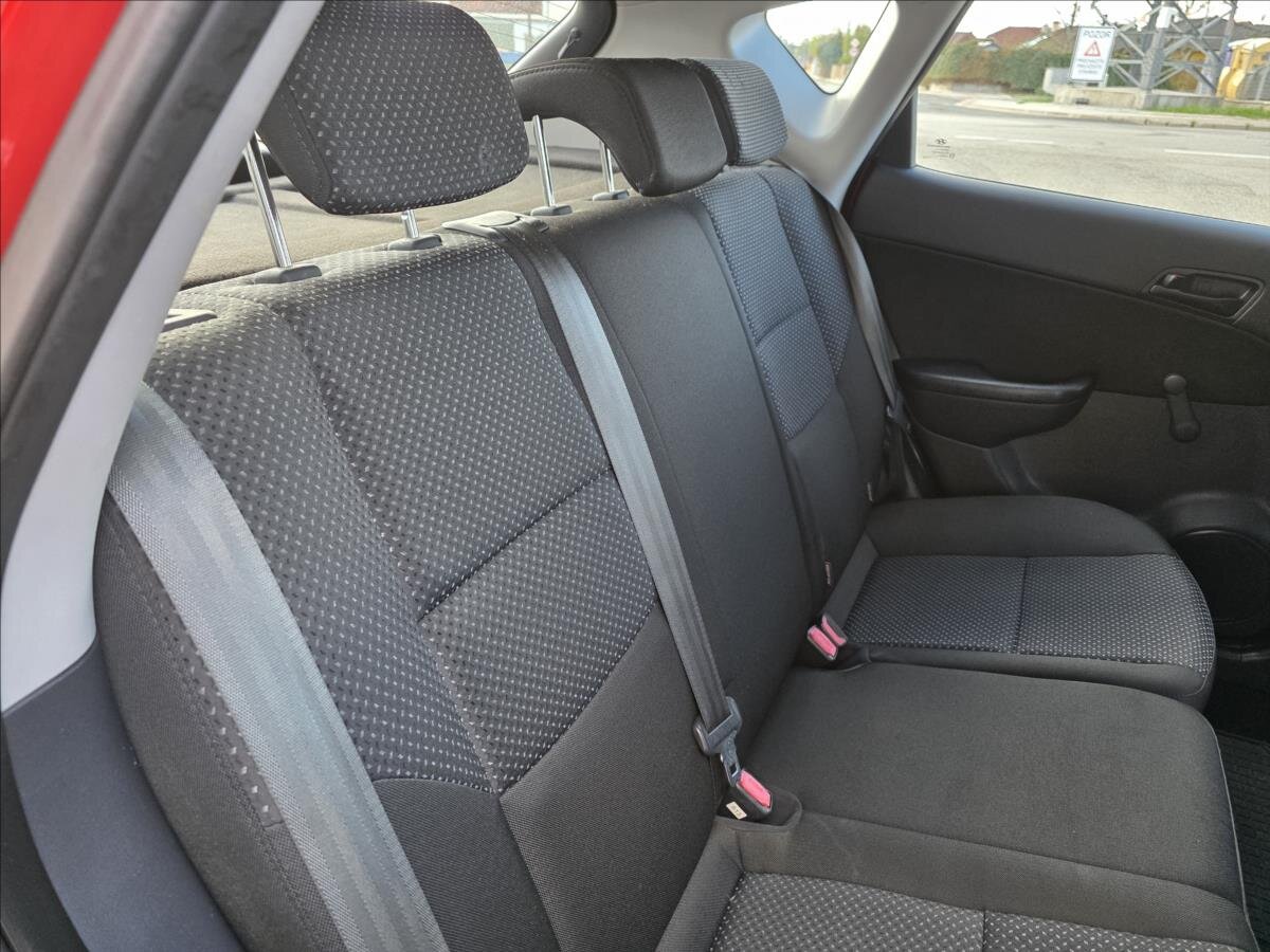 Hyundai i30 Hatchback 1,4 l 77 kw