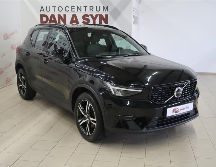 Volvo XC40 Kombi 2,0 l 145 kw