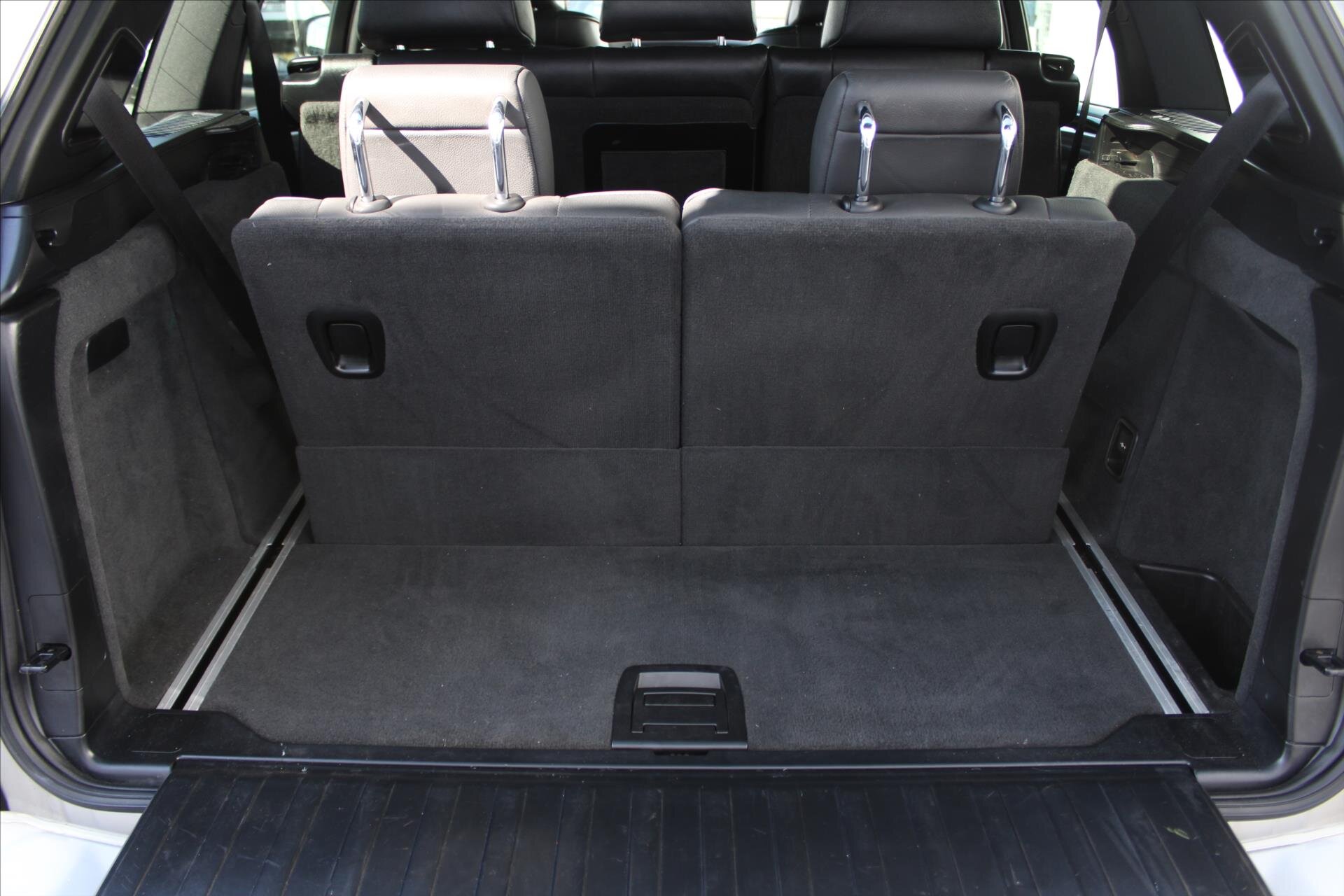 BMW X5 SUV 3,0 l 225 kw