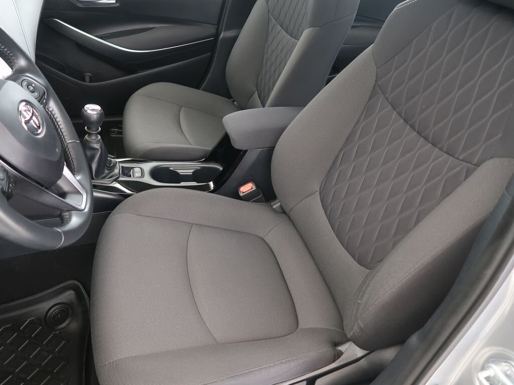 Toyota Corolla Sedan 1,5 l 92 kw