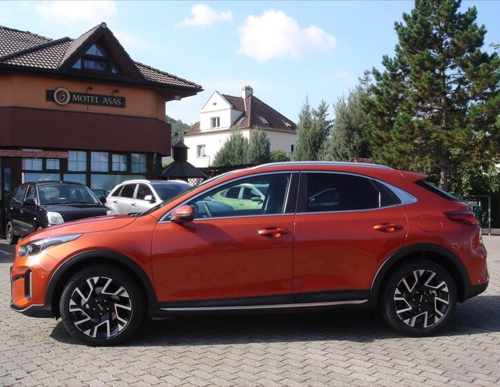 KIA XCeed SUV / Terénní 1,5 l 103 kw