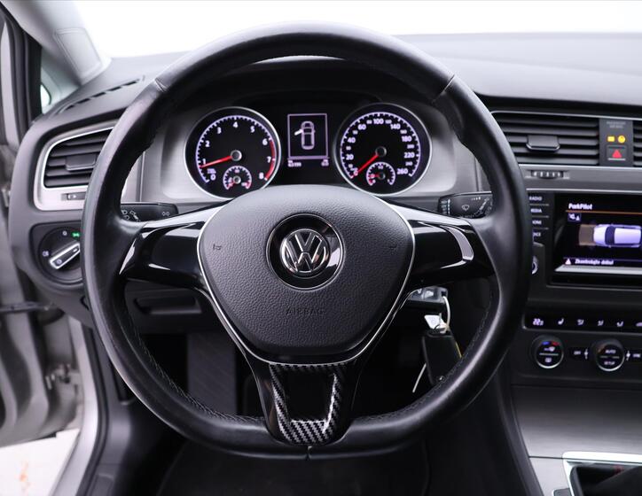 Volkswagen Golf 14