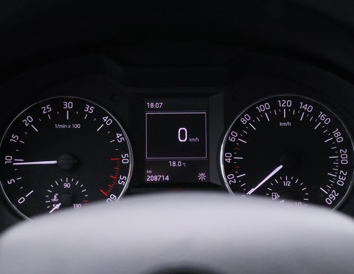 Škoda Octavia Sedan / Limuzína 2,0 l 110 kw