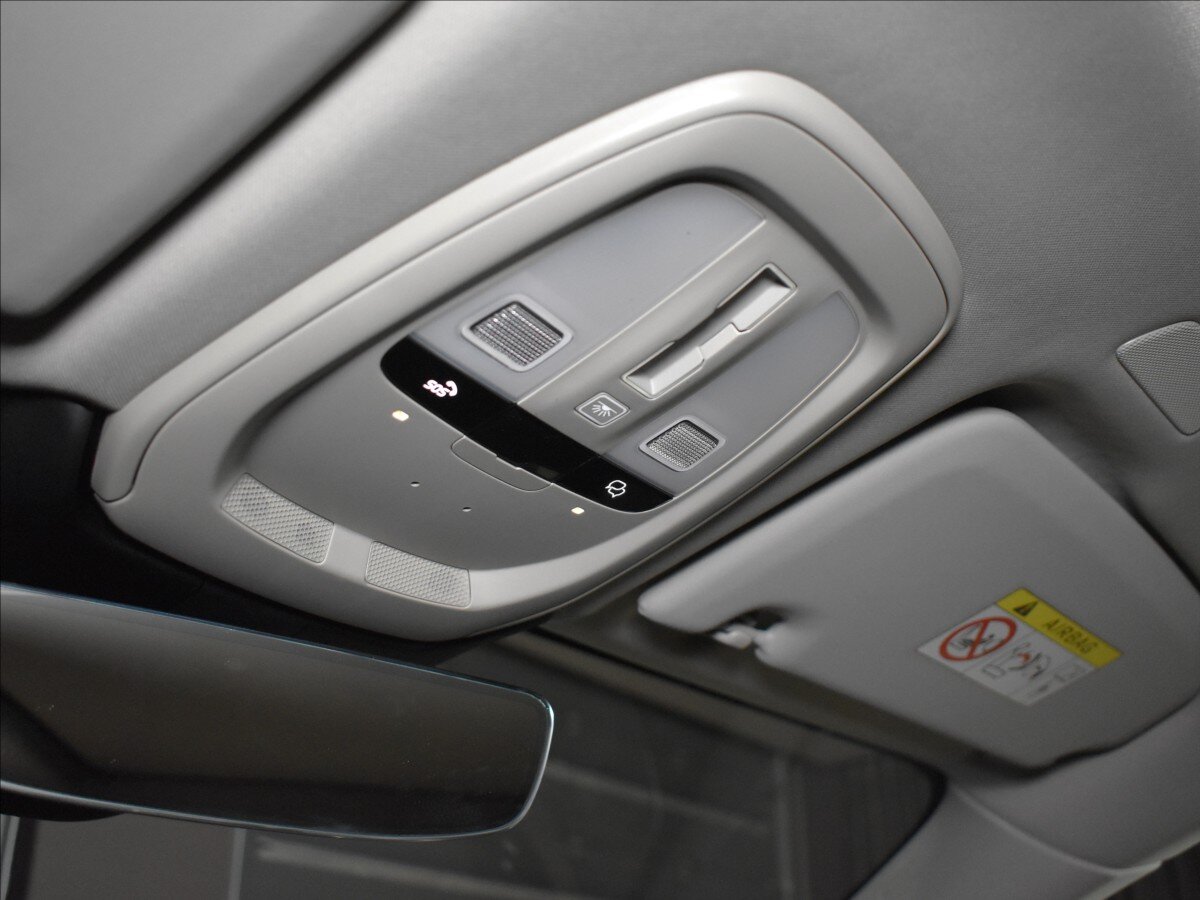 Volvo XC60 SUV / Terénní 2,0 l 257 kw