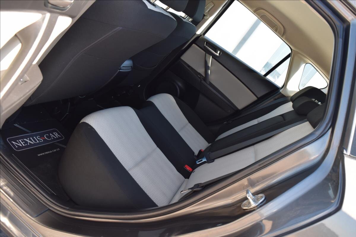 Mazda 3 Hatchback 1,6 l 77 kw