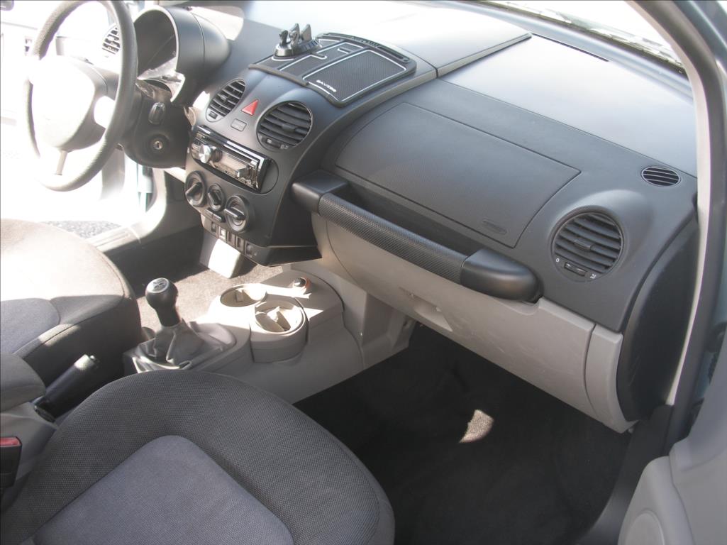 Volkswagen New Beetle