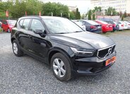 Volvo XC40 SUV / Terénní 2,0 l 110 kw