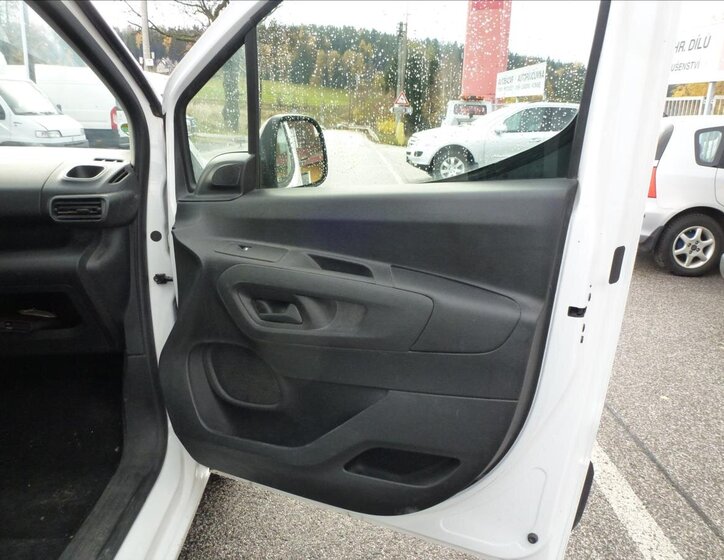 Opel Combo Ostatní 1,2 l 81 kw