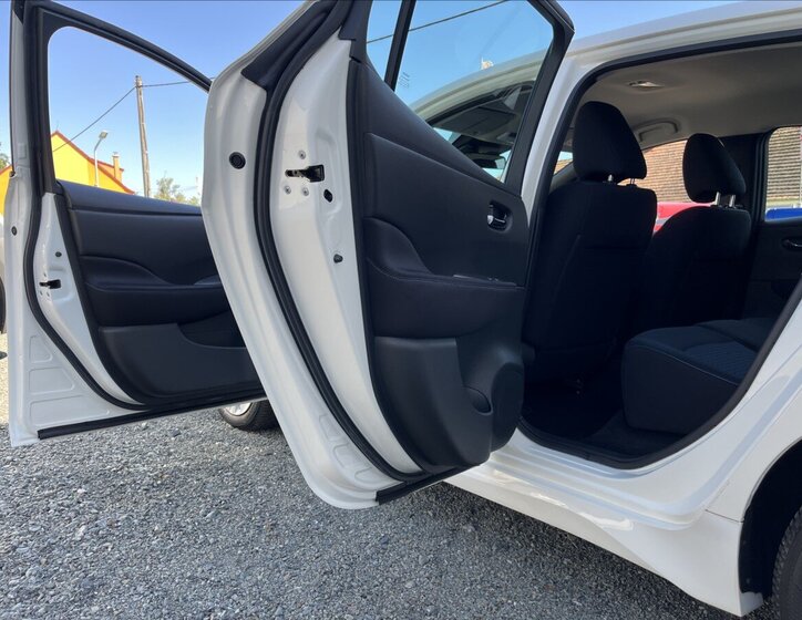 Nissan Leaf Sedan 0,0 110 kw