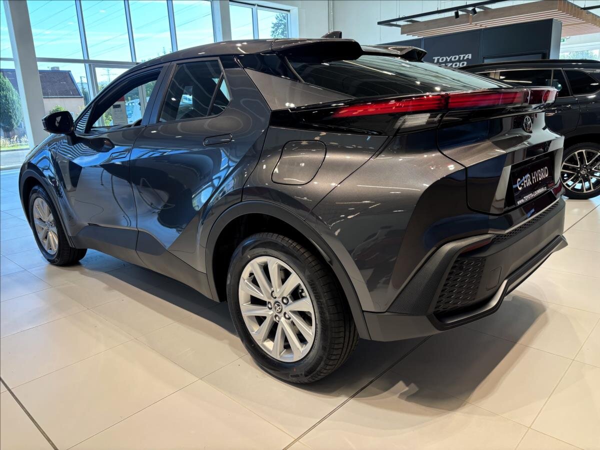 Toyota C-HR SUV 1,8 l 103 kw