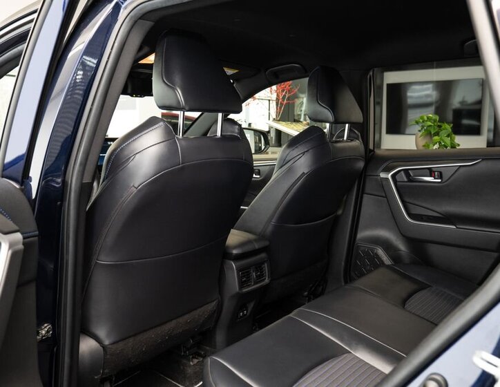 Toyota RAV4 SUV 2,5 l 131 kw