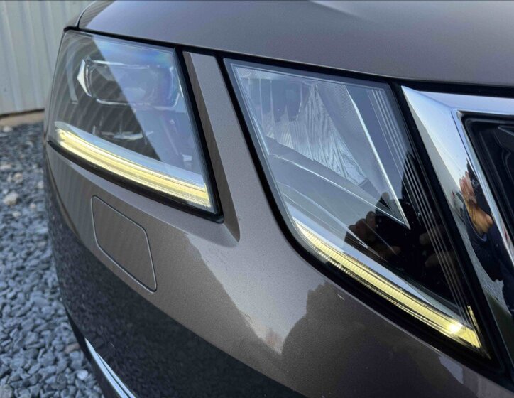 Škoda Octavia Sedan / Limuzína 2,0 l 110 kw