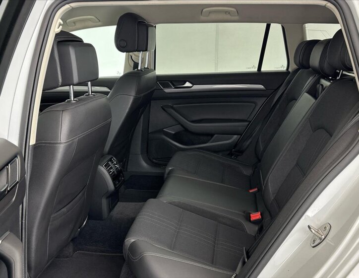 Volkswagen Passat Kombi 2,0 l 140 kw