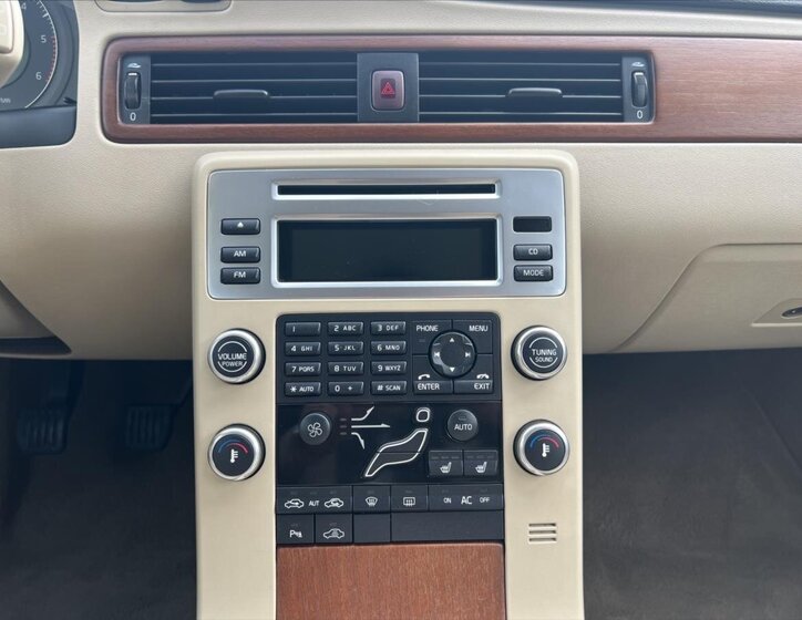 Volvo V70 Kombi 2,4 l 136 kw