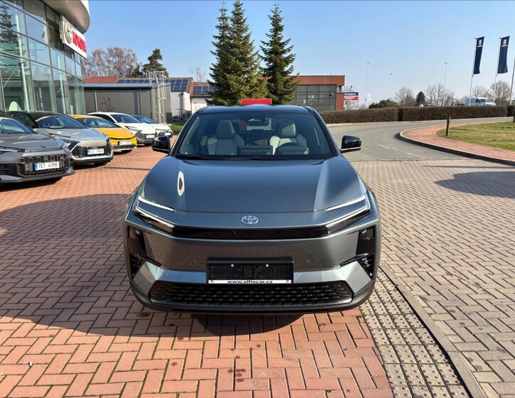 Toyota C-HR SUV / Terénní 0,0 252 kw