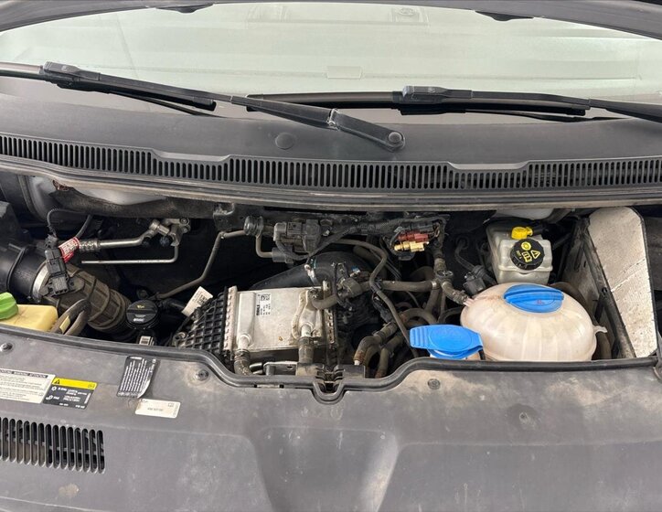 Volkswagen Transporter Kombi 2,0 l 110 kw