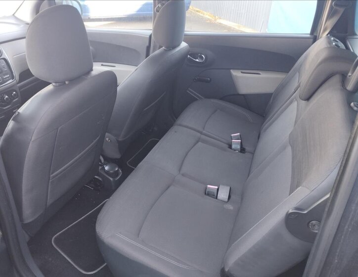 Dacia Lodgy 10