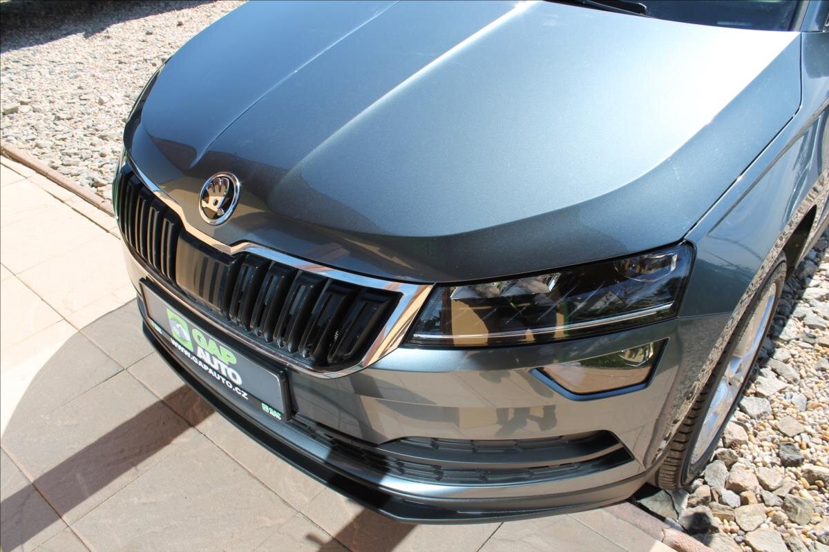 Škoda Karoq SUV / Terénní 1,5 l 110 kw