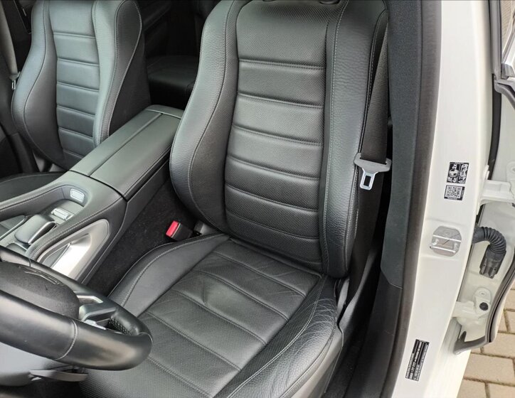 Mercedes-Benz GLE SUV 3,0 l 270 kw