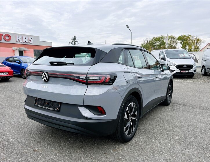 Volkswagen ID.4 6